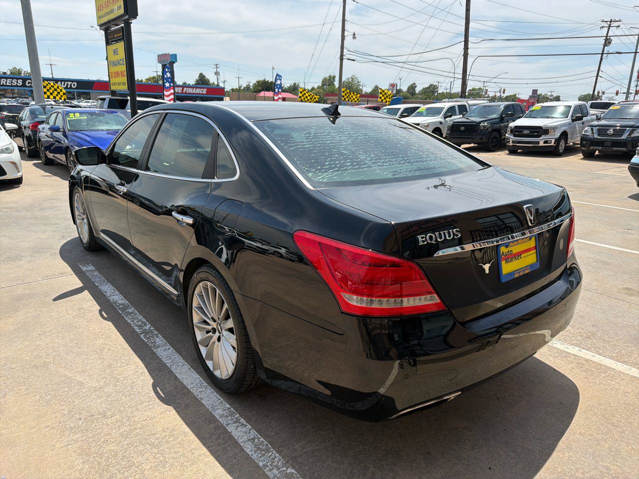 Used 2016 Hyundai Equus Signature RWD image 7