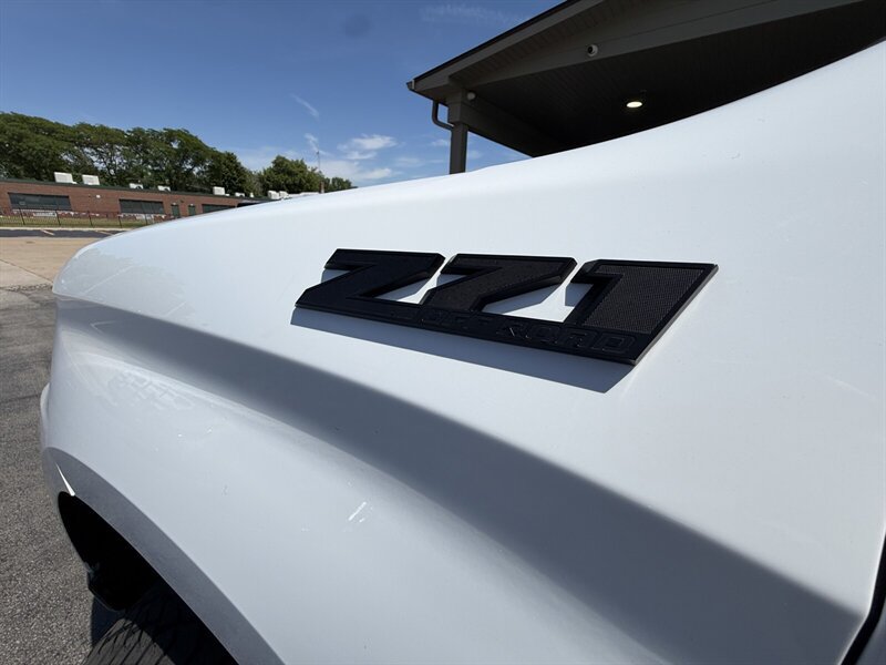 Used 2019 Chevrolet Silverado 1500 Custom Trail Boss w/ Custom Convenience Package AWD/4WD image 19