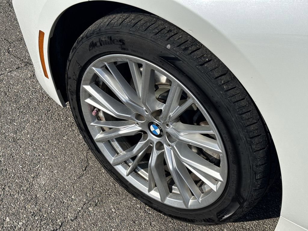 Used 2023 BMW 330i xDrive Sedan w/ Driving Assistance Package image 19