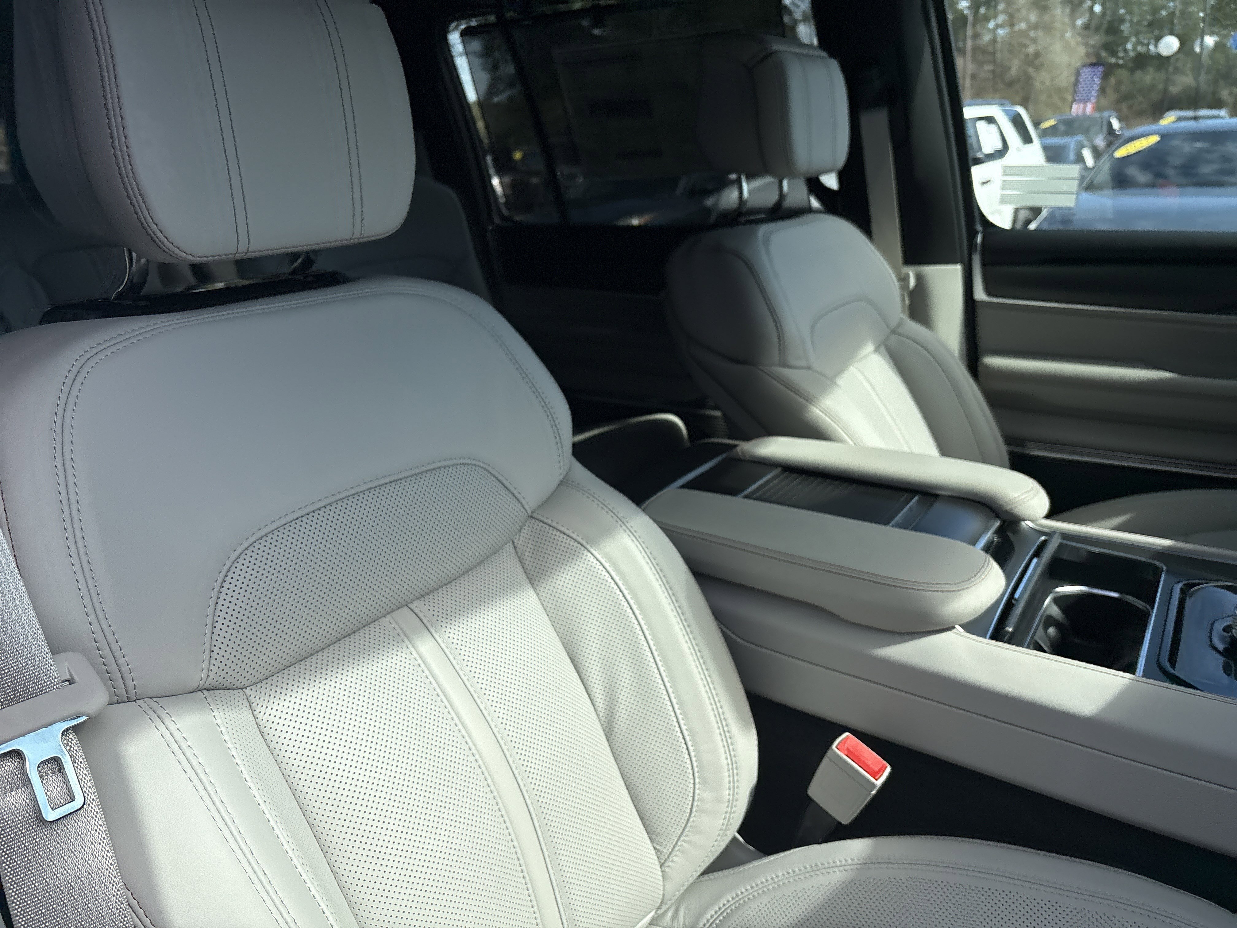 New 2026 Jeep Grand Wagoneer Summit image 15