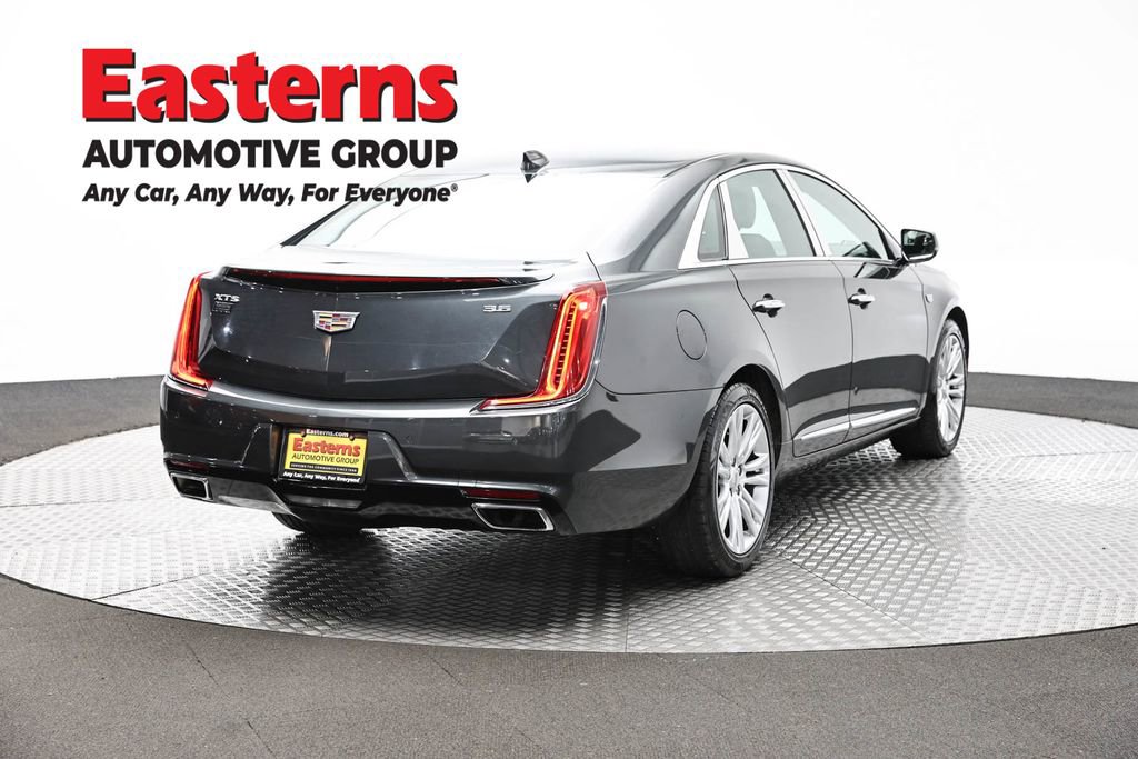 Used 2018 Cadillac XTS Luxury image 5