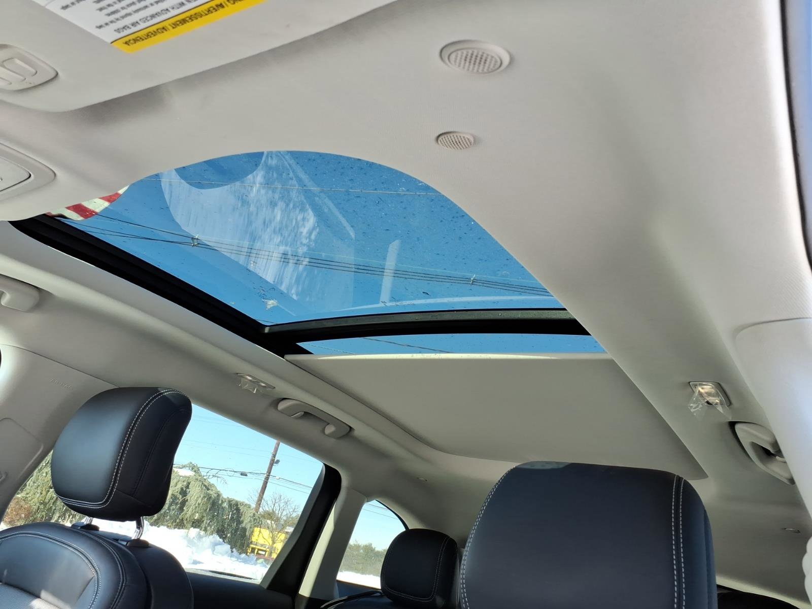 Used 2025 Lincoln Nautilus Premier w/ Equipment Group 102A image 15