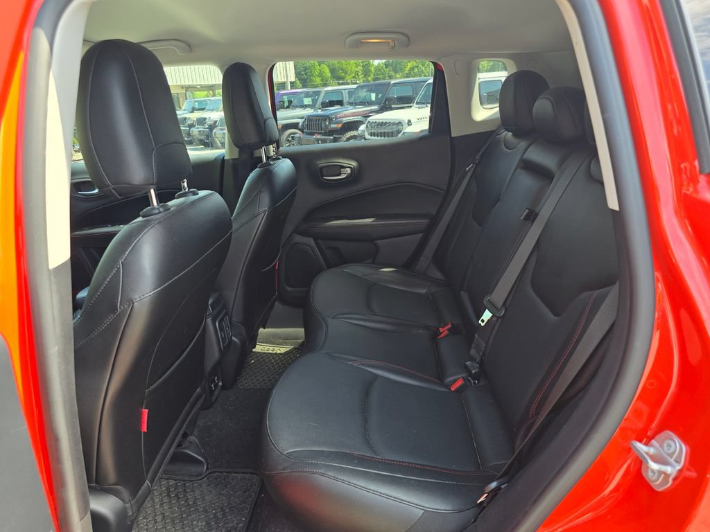 Used 2021 Jeep Compass Trailhawk AWD/4WD image 11