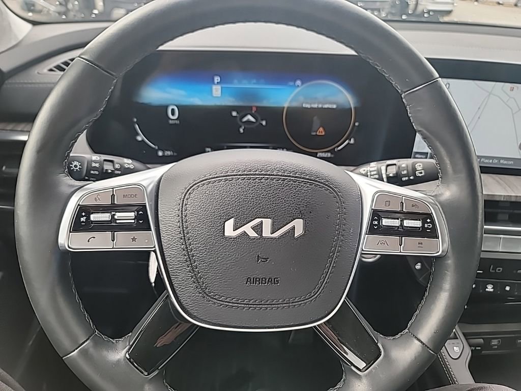 Used 2024 Kia Telluride SX Prestige w/ Towing Package AWD/4WD image 18