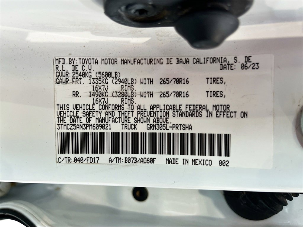 Used 2023 Toyota Tacoma TRD Off-Road image 30