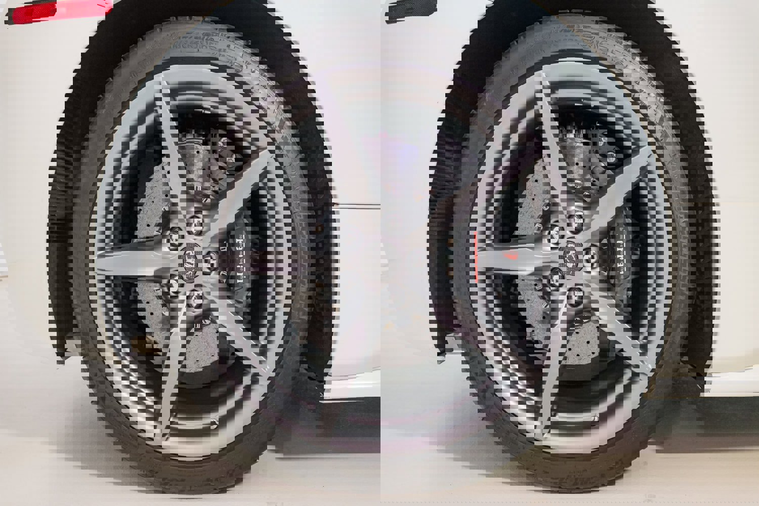 Used 2018 Ferrari 488 GTB image 13