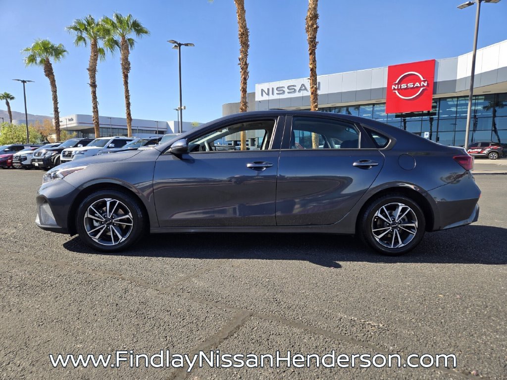 Used 2023 Kia Forte LXS FWD image 3