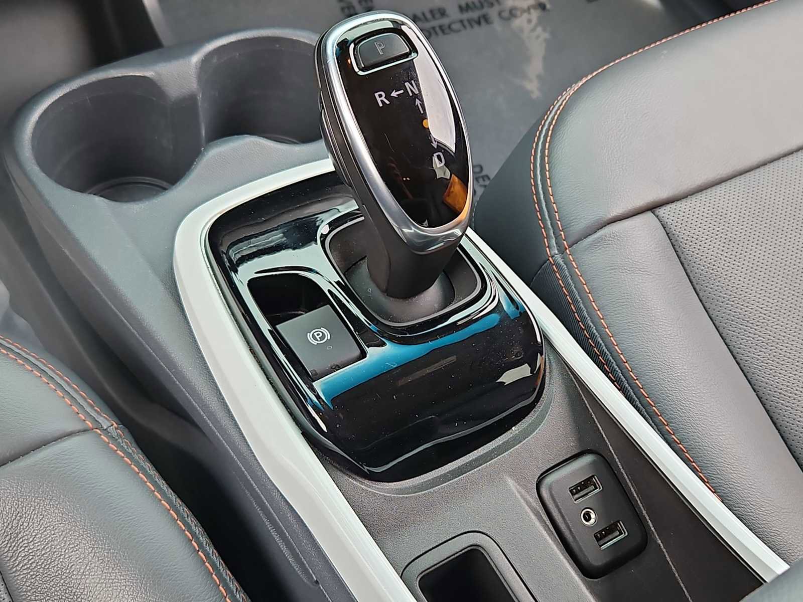 Used 2020 Chevrolet Bolt Premier w/ Infotainment Package image 31