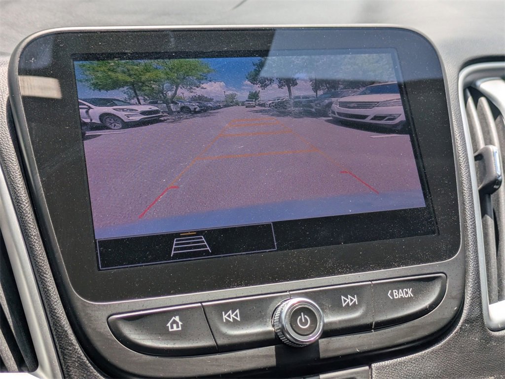 Used 2023 Chevrolet Malibu LS image 19