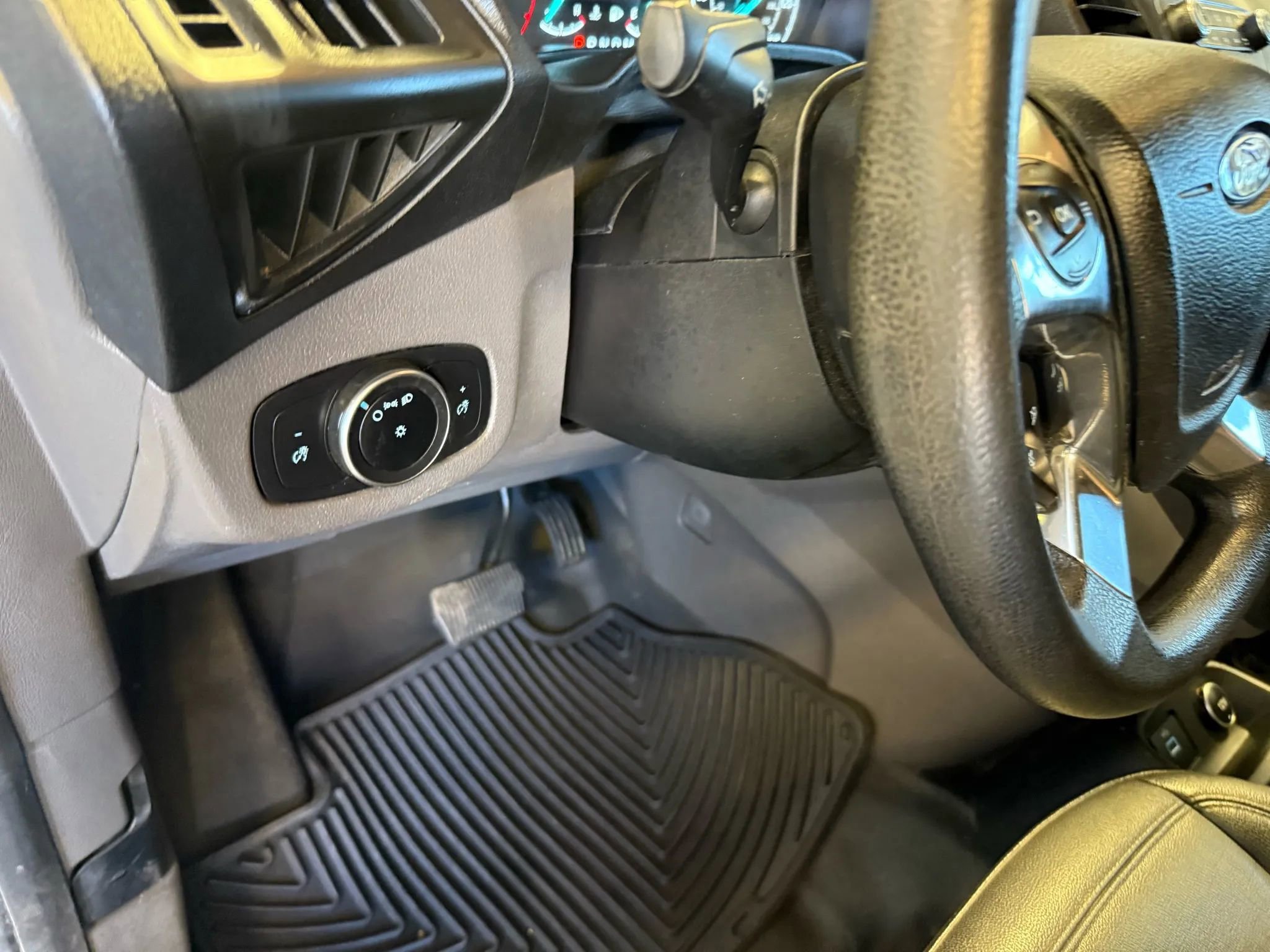 Used 2019 Ford Transit Connect XL FWD image 10