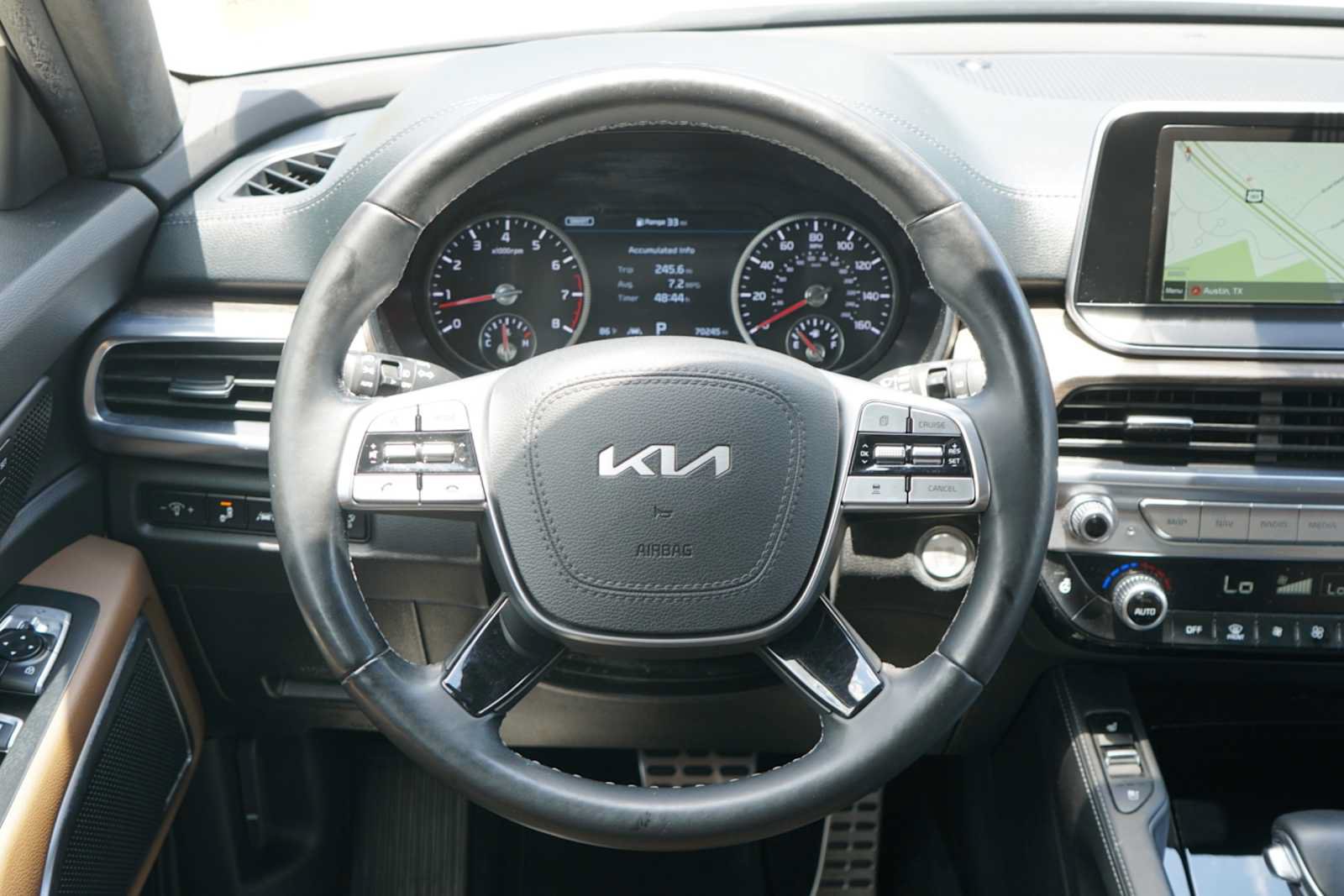 Certified 2022 Kia Telluride SX w/ SX Prestige Package AWD/4WD image 25