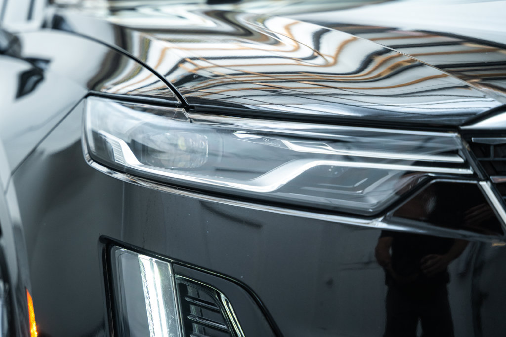 Used 2024 Cadillac XT6 Premium Luxury w/ Technology Package AWD/4WD image 16