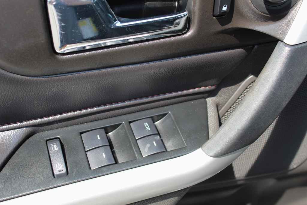 Used 2013 Ford Edge SEL AWD/4WD image 12