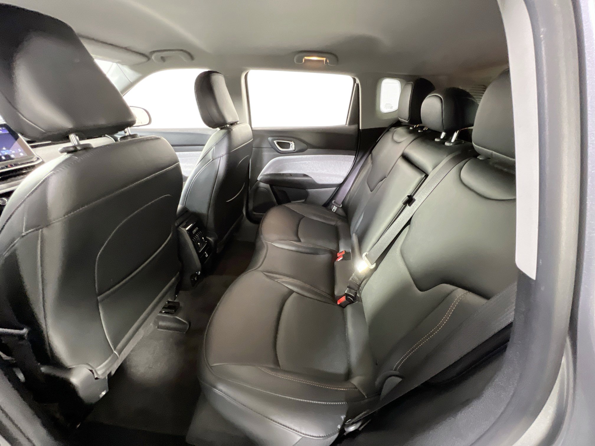 Used 2022 Jeep Compass Latitude AWD/4WD image 22