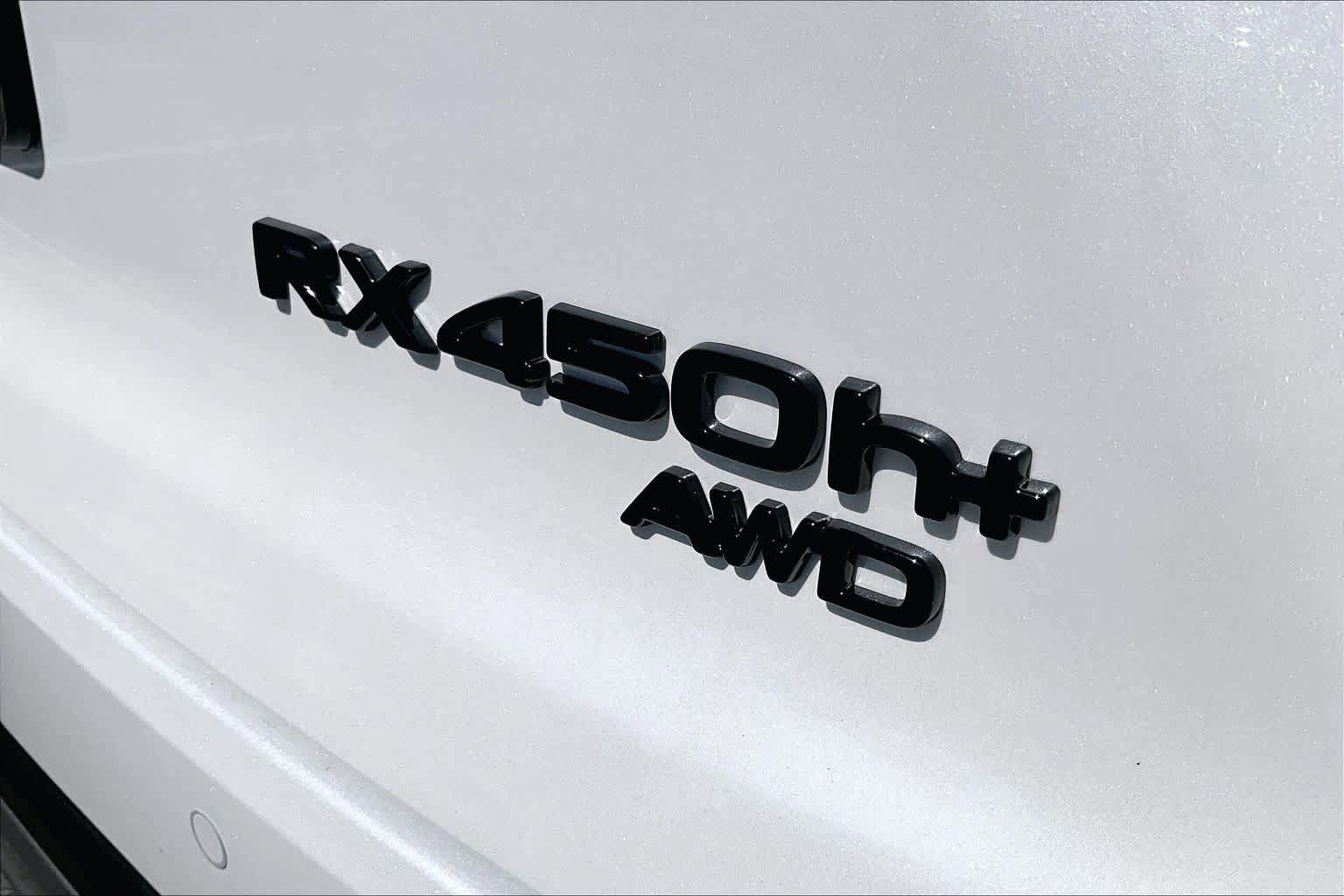 New 2026 Lexus RX 450h AWD image 8