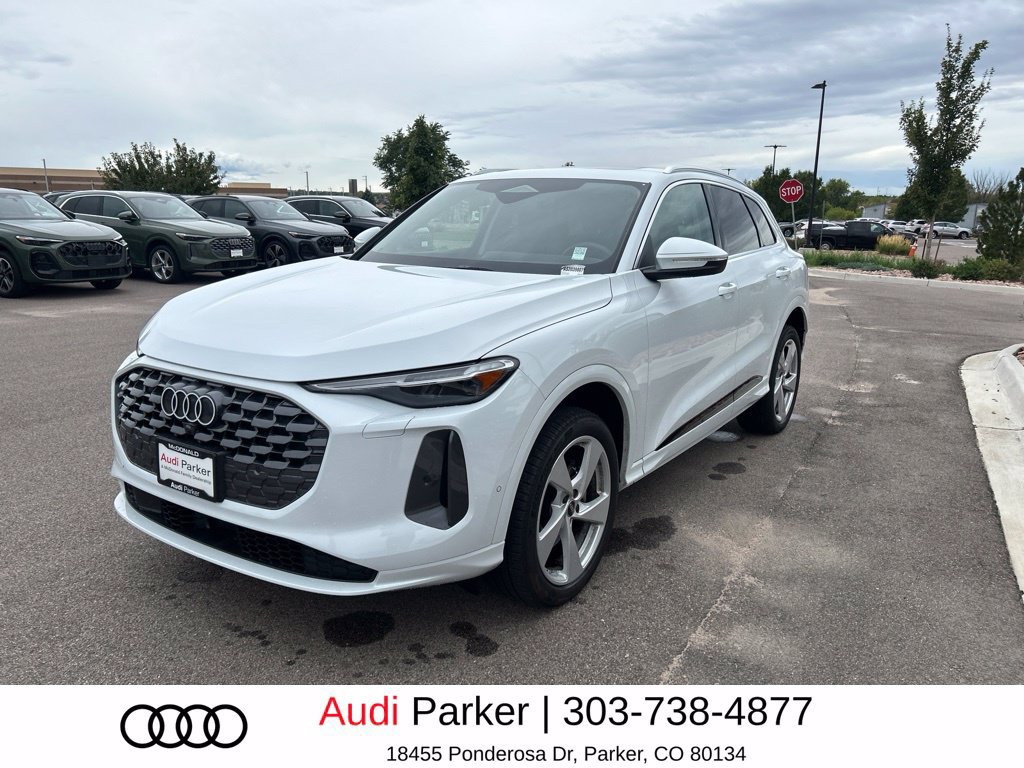 Used 2025 Audi Q5 Premium Plus w/ Premium Plus AWD/4WD image 1