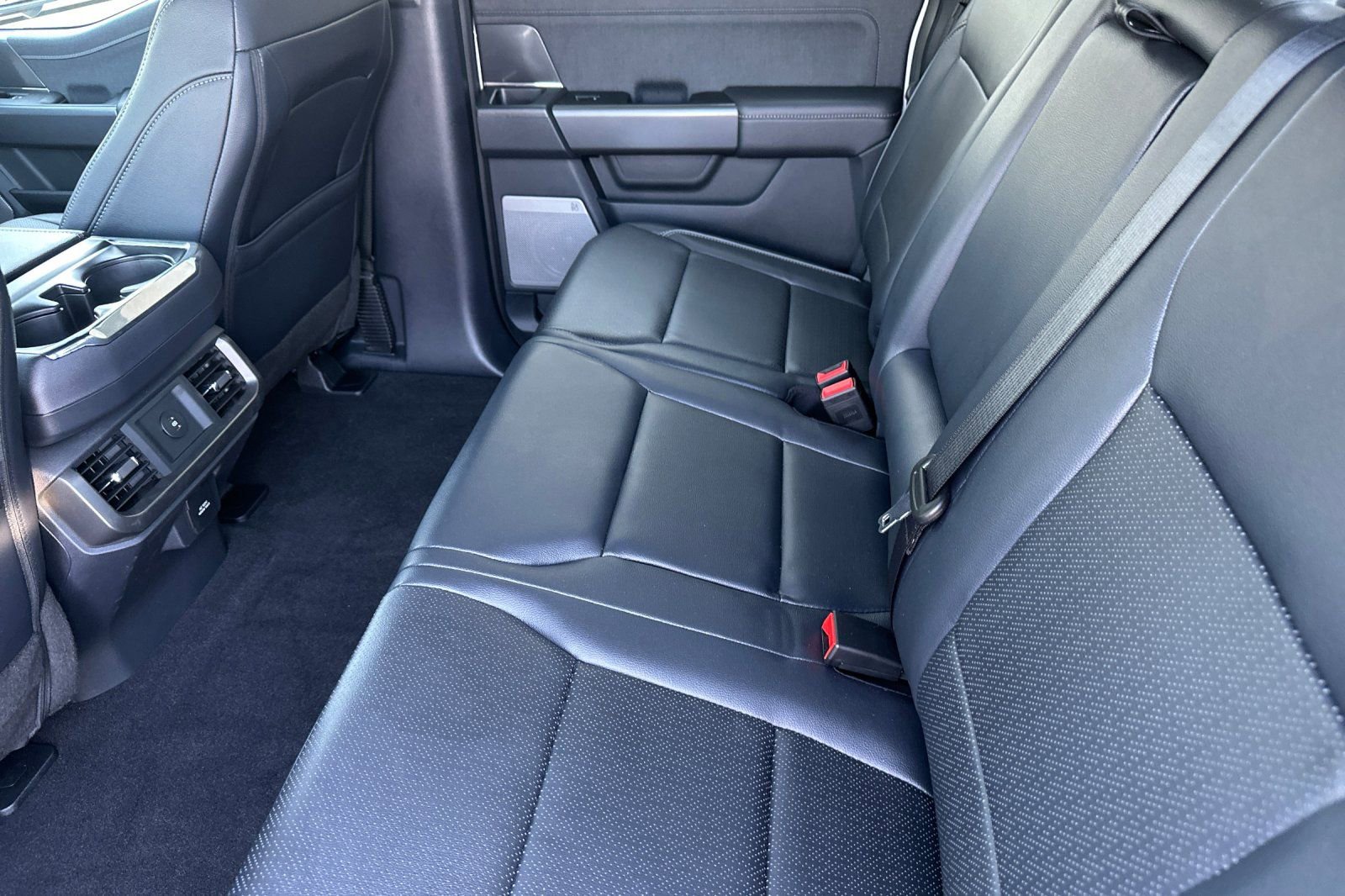 New 2026 Ford F150 Lariat w/ Equipment Group 501A Mid image 12