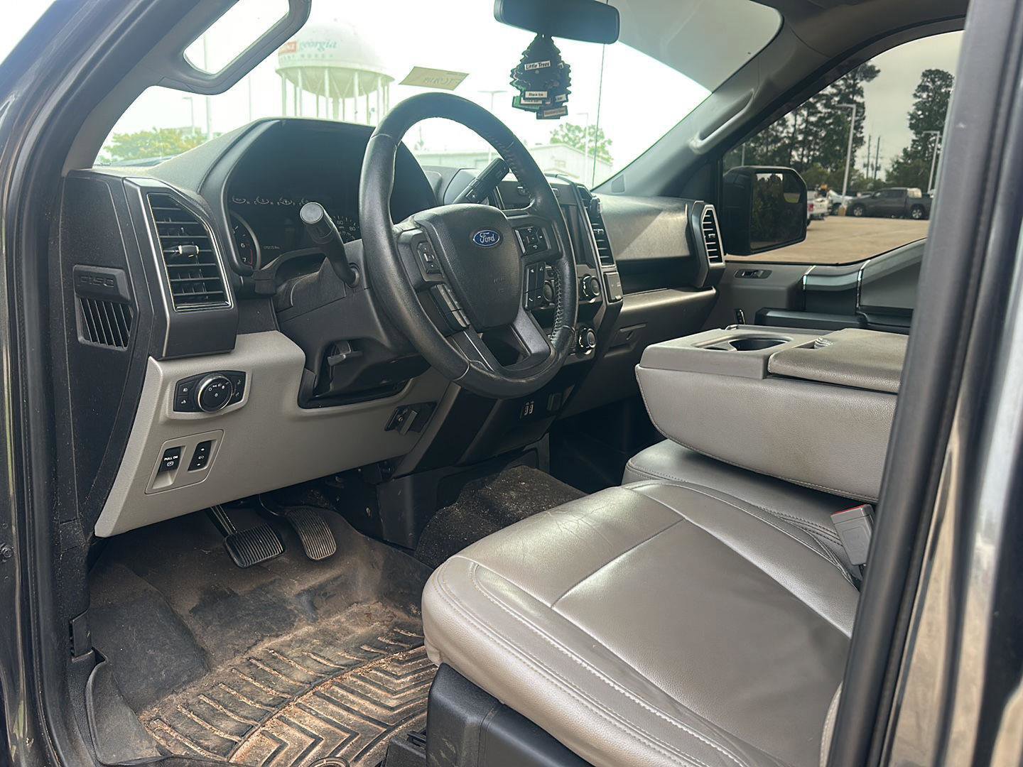 Used 2020 Ford F150 XLT w/ Equipment Group 302A Luxury image 3