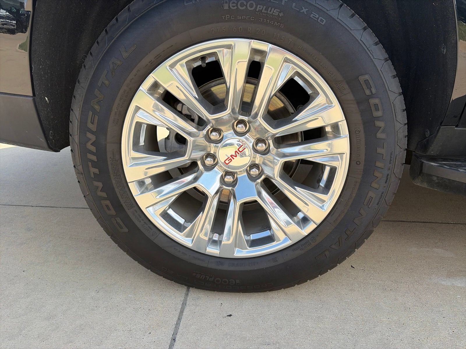 Used 2025 GMC Yukon Denali AWD/4WD image 9