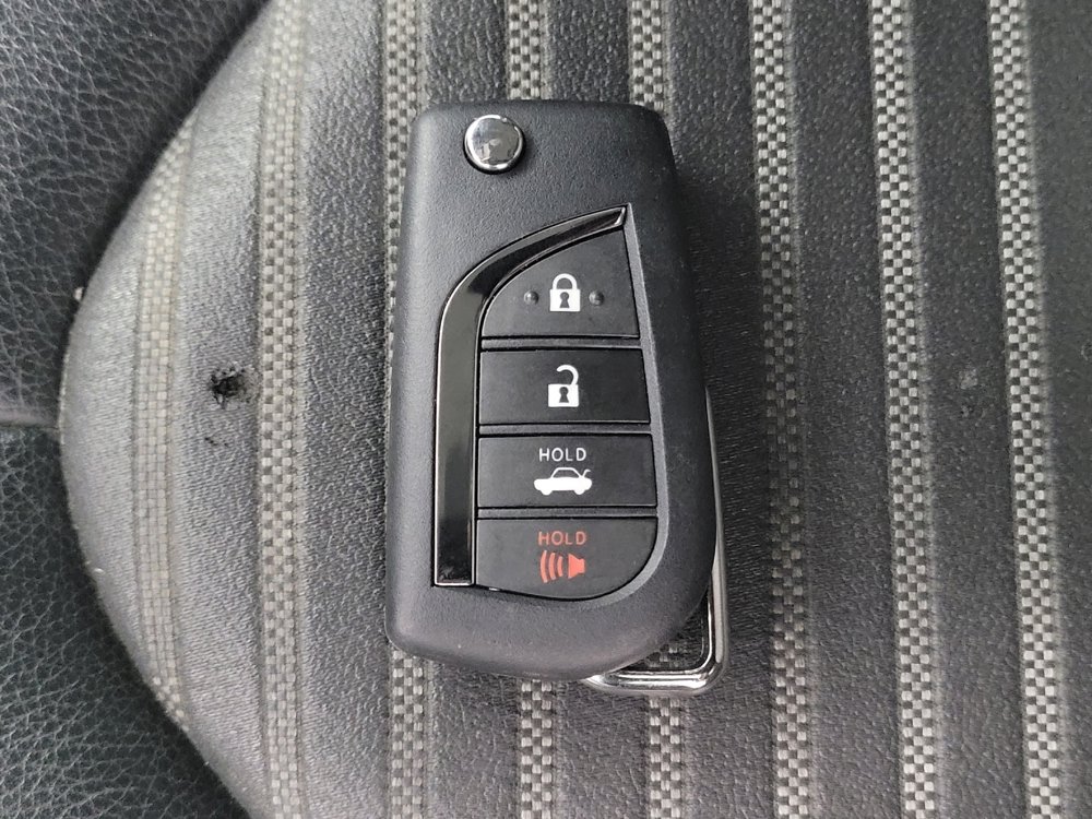 Used 2023 Toyota Camry SE FWD image 32