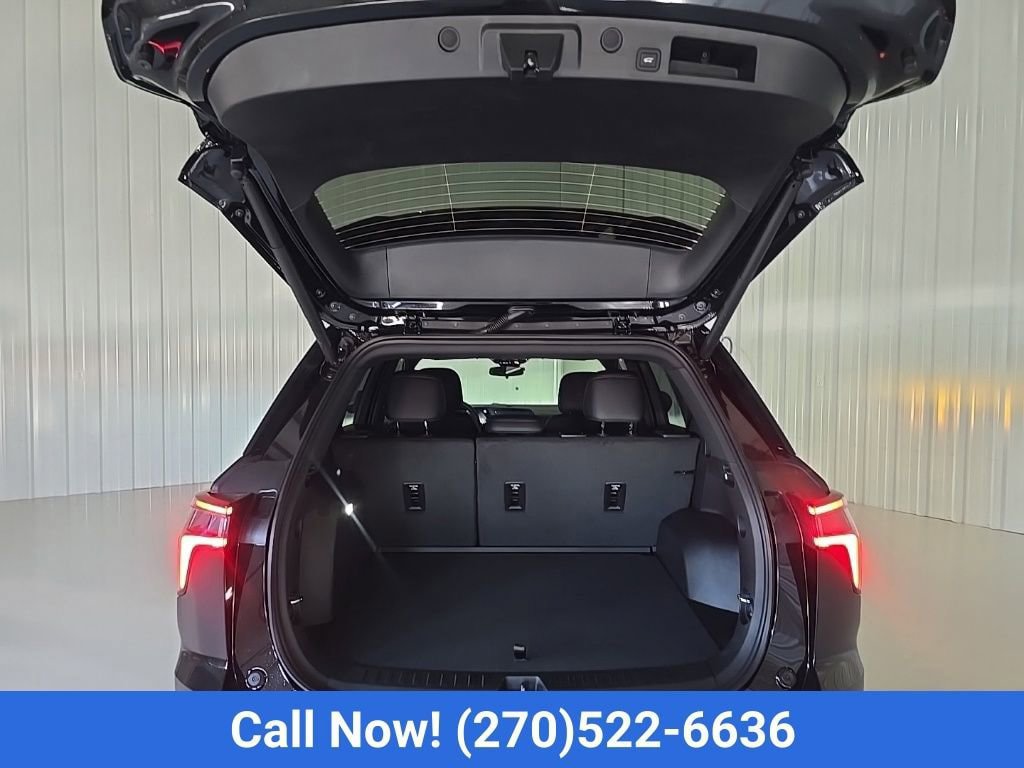 New 2026 Chevrolet Equinox RS w/ Convenience Package III FWD image 21