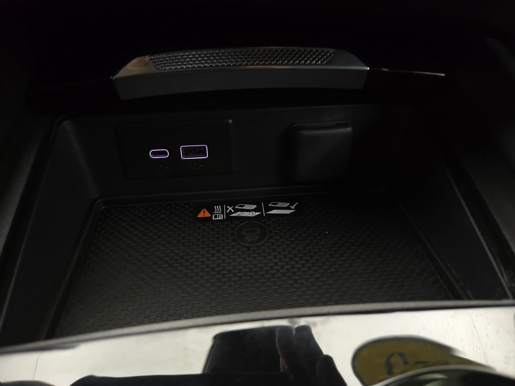 Used 2025 Buick Envision Sport Touring image 8