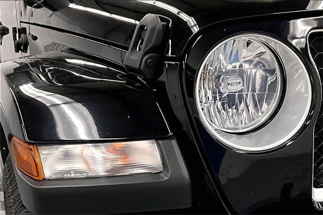 Used 2021 Jeep Gladiator Overland w/ Popular Equipment Package image 31