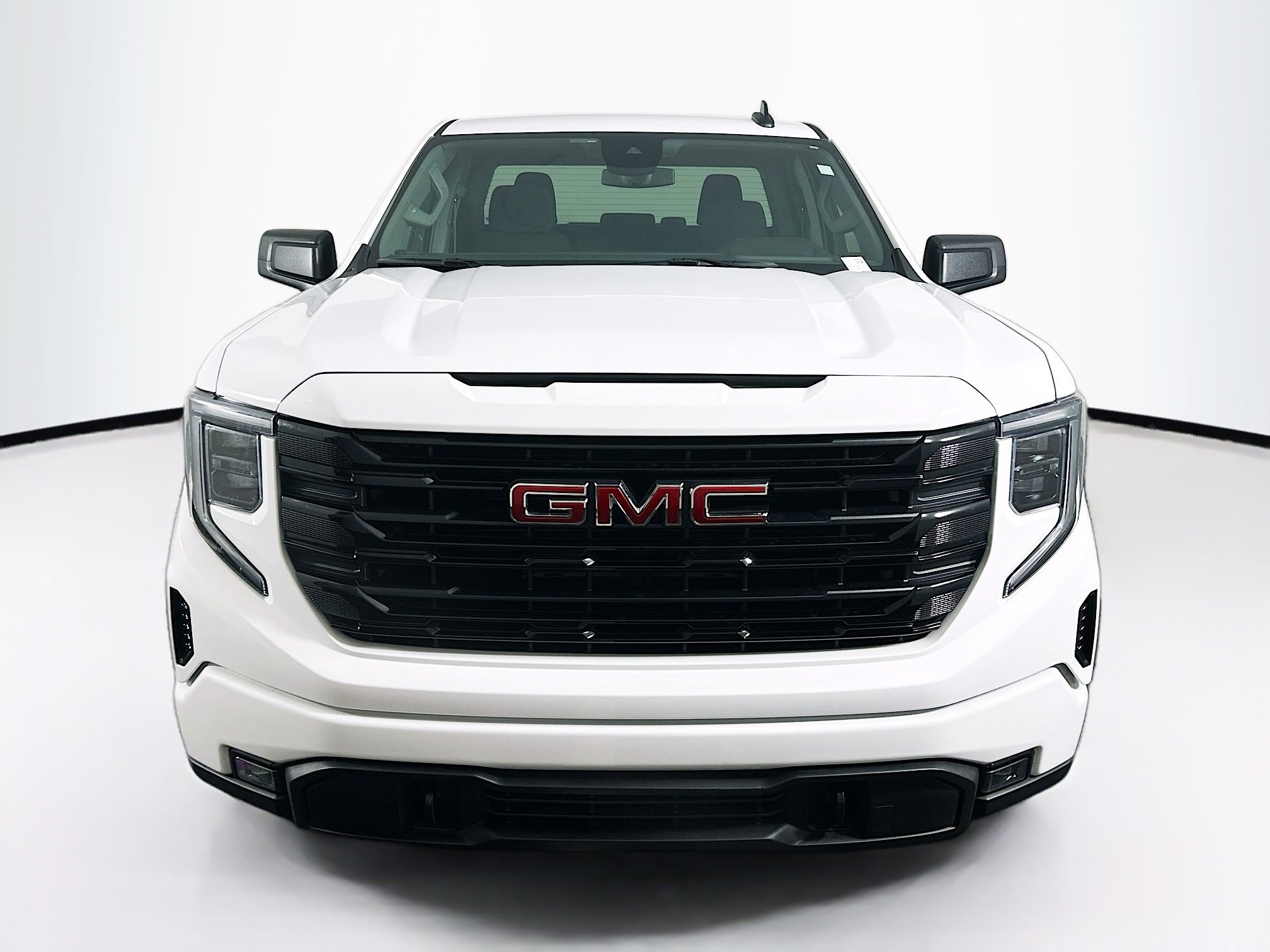 Used 2024 GMC Sierra 1500 Elevation image 2