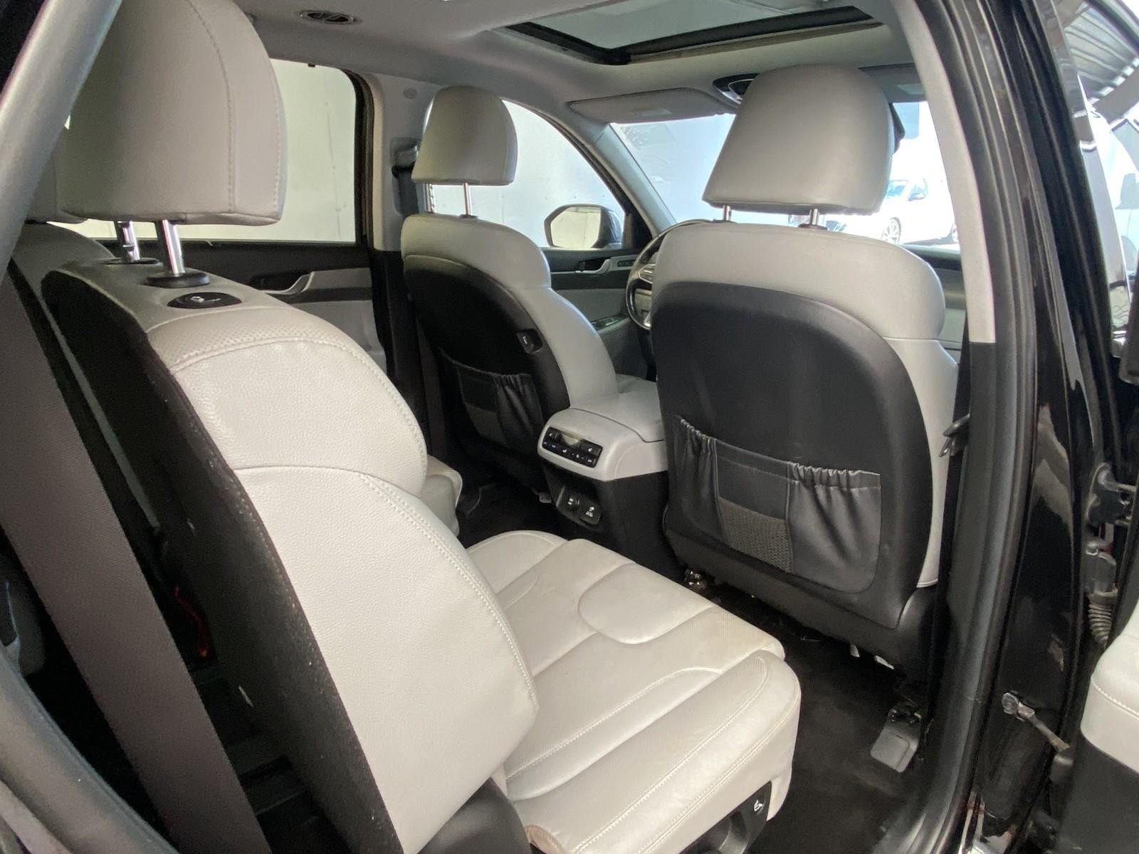 Used 2020 Hyundai Palisade SEL w/ Winter Weather Package AWD/4WD image 11