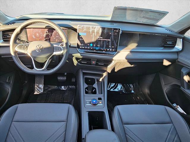 New 2026 Volkswagen Tiguan SE image 14