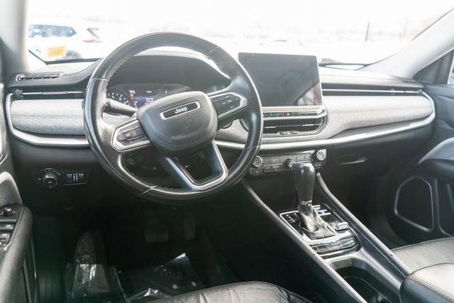 Used 2022 Jeep Compass Latitude image 13