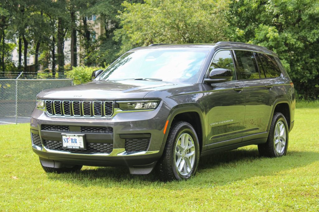 New 2025 Jeep Grand Cherokee L Laredo image 7