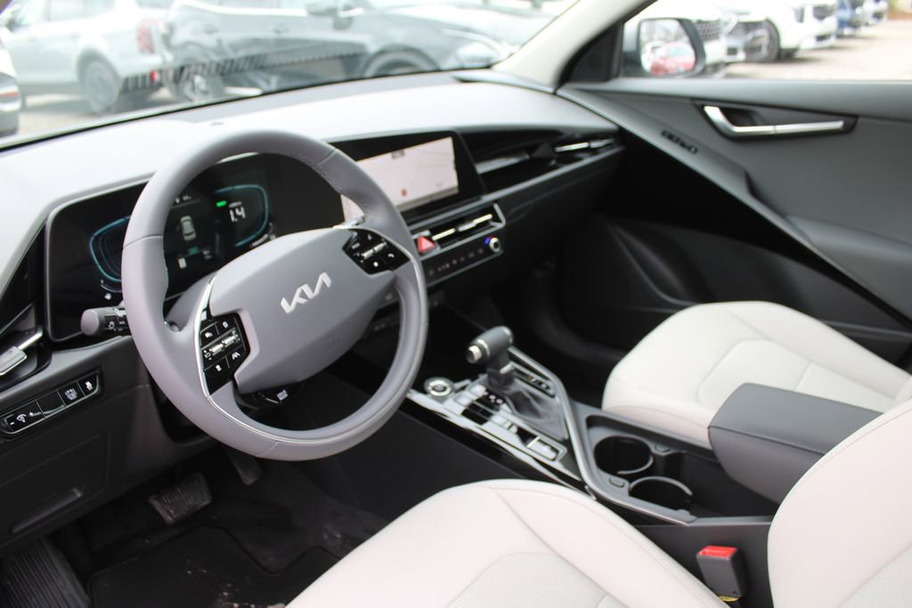New 2026 Kia Niro EX FWD image 21
