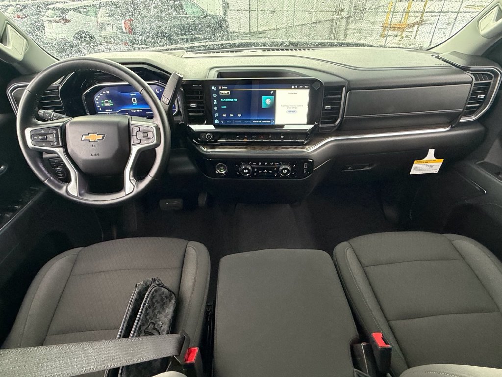 Certified 2024 Chevrolet Silverado 1500 LT AWD/4WD image 13