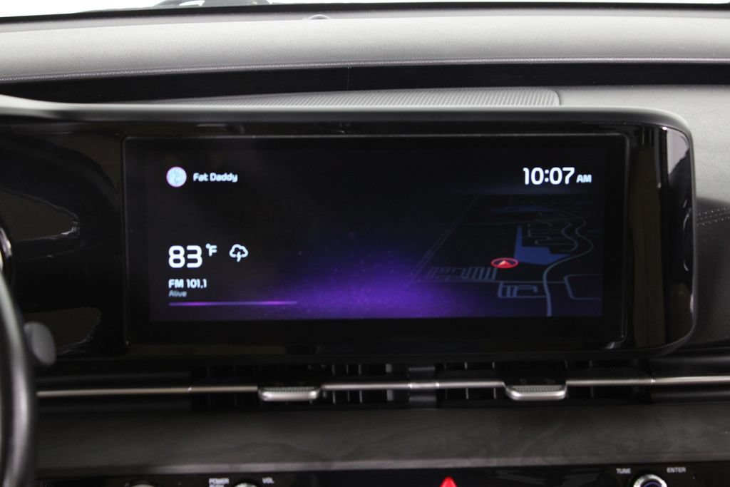 Used 2022 Kia Carnival EX FWD image 7
