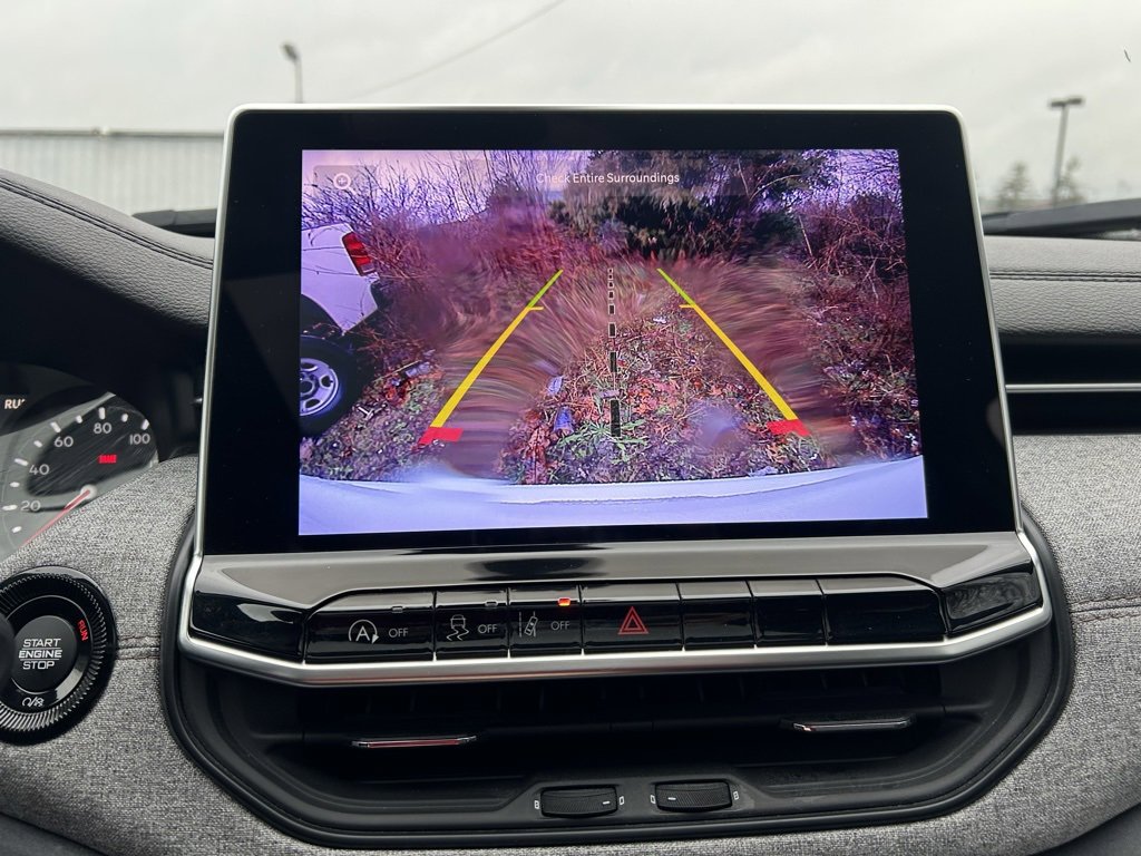 Used 2024 Jeep Compass Latitude w/ Sun and Sound Group image 22