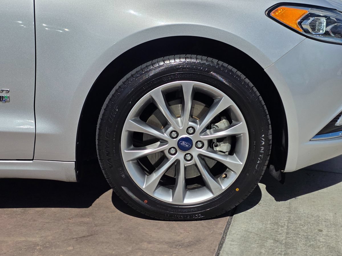 Used 2017 Ford Fusion Energi Titanium FWD image 13