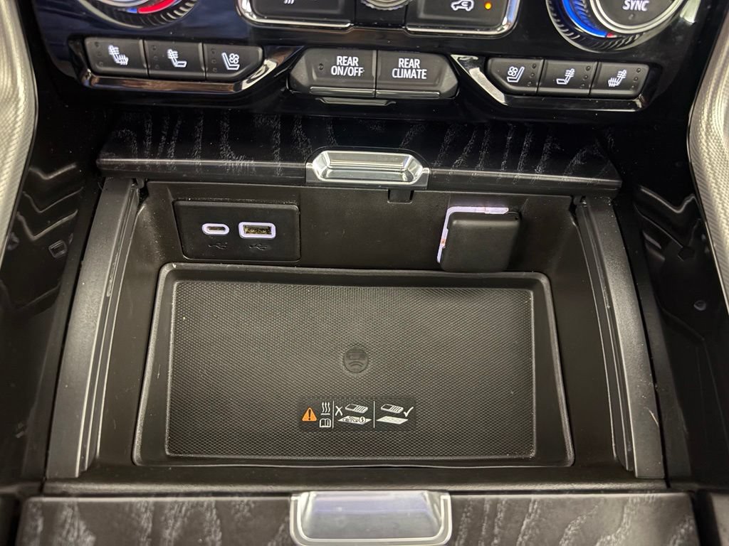 Used 2021 GMC Yukon Denali w/ Denali Premium Package RWD image 34