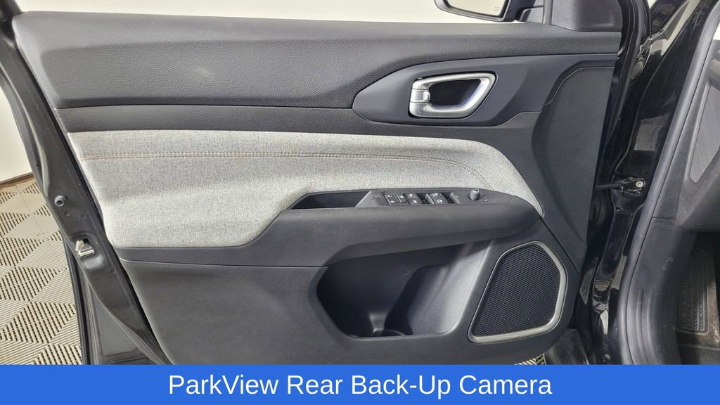 Used 2022 Jeep Compass Latitude image 13