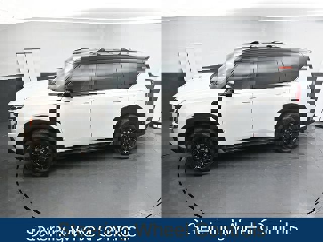 Used 2025 Nissan Armada PRO-4X image 22