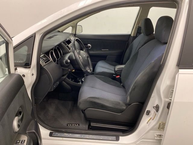 Used 2012 Nissan Versa SL image 9