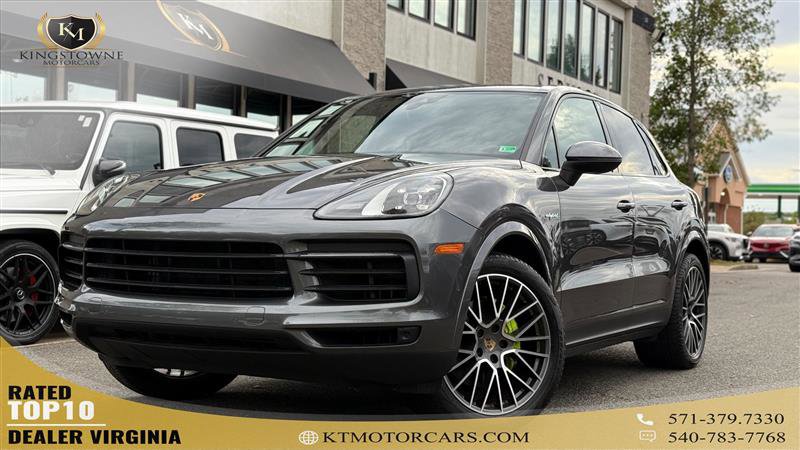 Used 2023 Porsche Cayenne w/ Premium Package