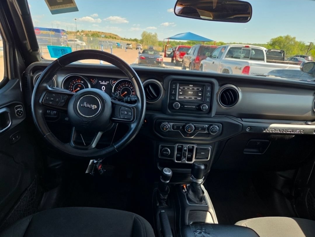 Used 2018 Jeep Wrangler Unlimited Sport S AWD/4WD image 8