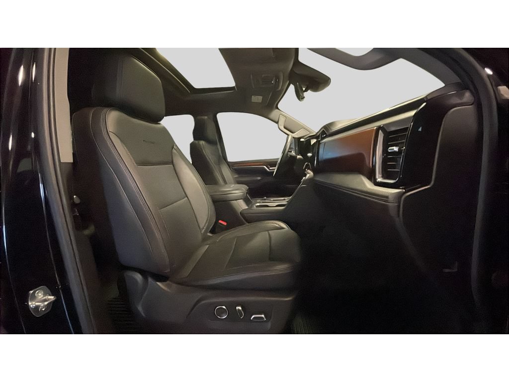 Used 2024 GMC Sierra 3500 Denali w/ Denali Reserve Package AWD/4WD image 18