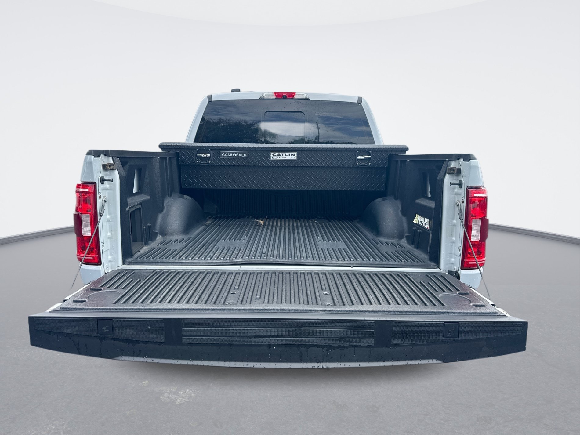 Used 2022 Ford F150 XLT w/ Equipment Group 302A High AWD/4WD image 13
