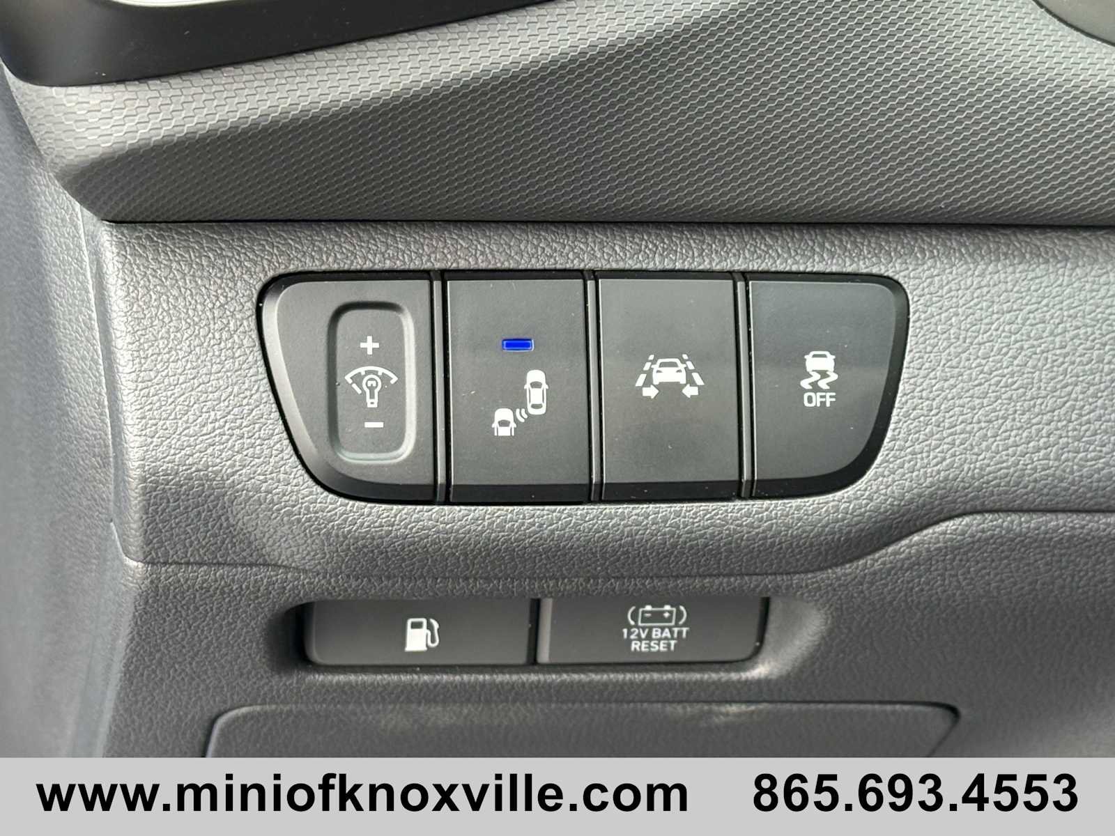 Used 2018 Hyundai Ioniq Limited w/ Limited Ultimate Package 03 image 26