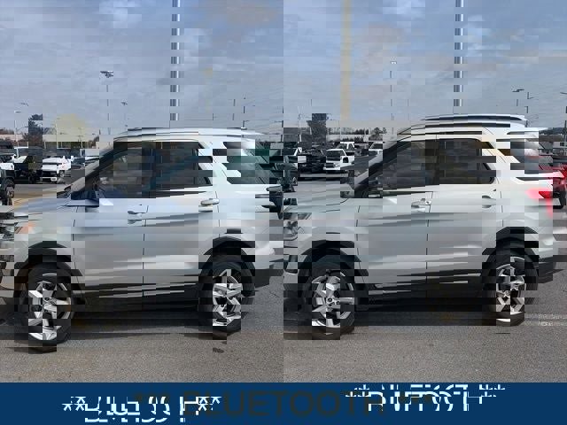 Used 2016 Ford Explorer XLT video 3