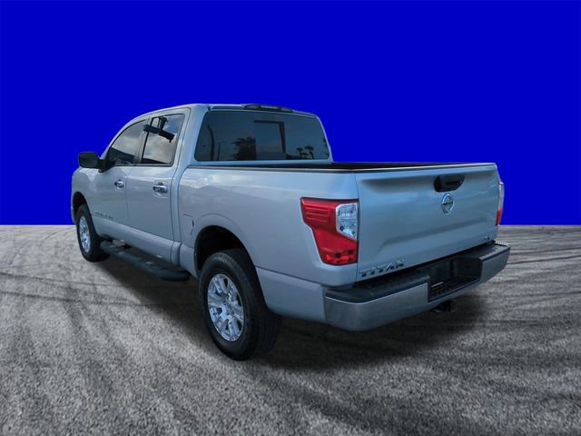 Used 2019 Nissan Titan SV image 6