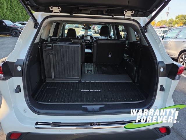 Used 2021 Toyota Highlander Limited AWD/4WD image 18