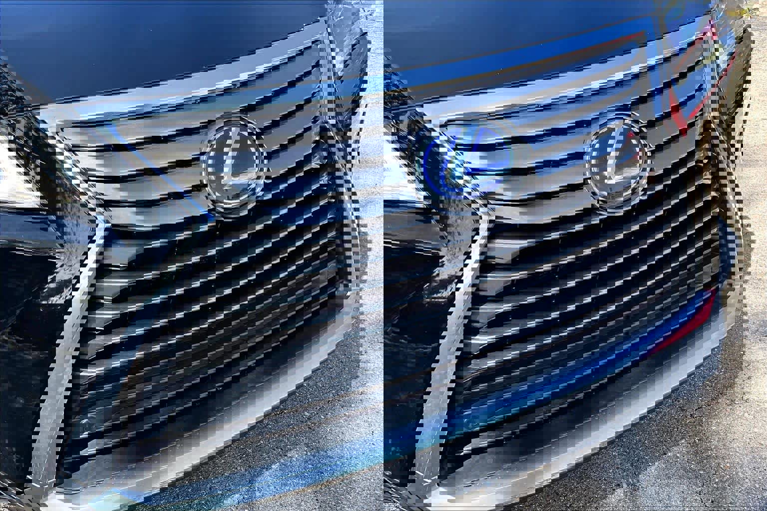 Used 2018 Lexus RX 450h AWD w/ Premium Package image 30